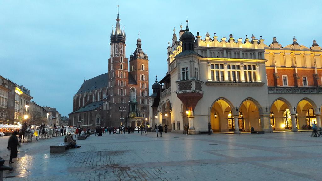 Apartament Feniks Stare Miasto Cracovia Esterno foto